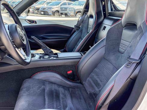 Used 2019 MAZDA MX-5 Miata RF Club w/ Brembo/BBS Recaro Package RWD image 16