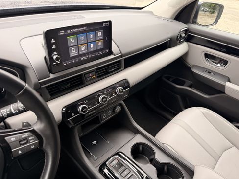 Used 2023 Honda Pilot EX-L image 17
