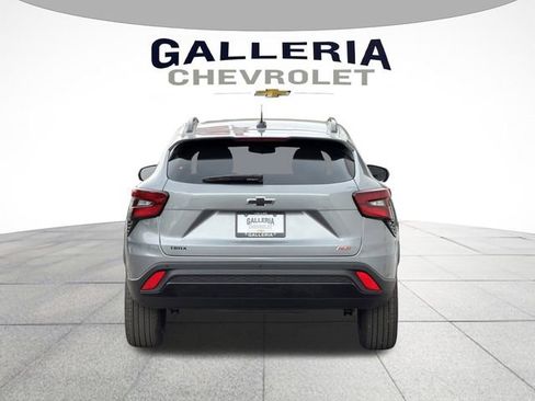 New 2026 Chevrolet Trax RS w/ Sunroof Package FWD image 6