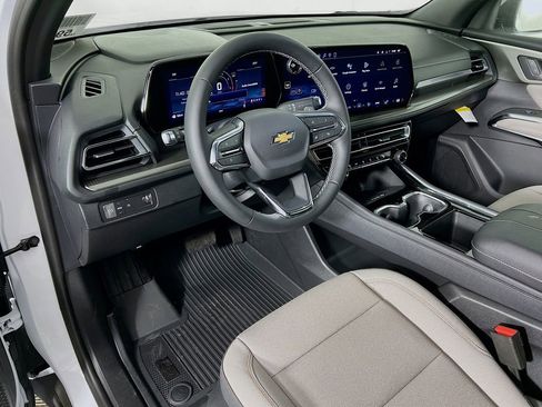 New 2026 Chevrolet Traverse LT w/ LPO, Floor Liner Package image 9