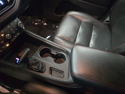 Used 2024 Dodge Durango GT RWD image 25