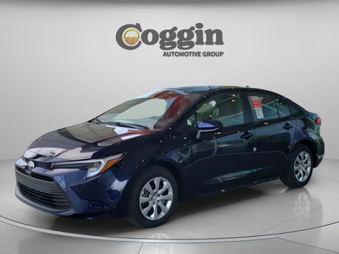 New 2025 Toyota Corolla LE FWD image 1