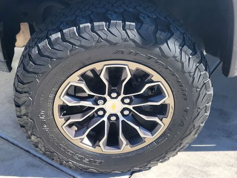 Used 2019 Chevrolet Colorado ZR2 AWD/4WD image 9
