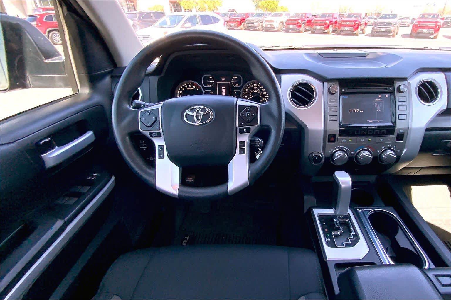 Used 2019 Toyota Tundra SR5 w/ SR5 Upgrade Package AWD/4WD image 6