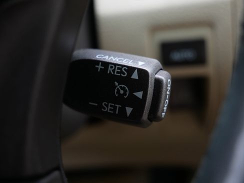 Used 2012 Lexus LS 460 AWD w/ Comfort Pkg image 31