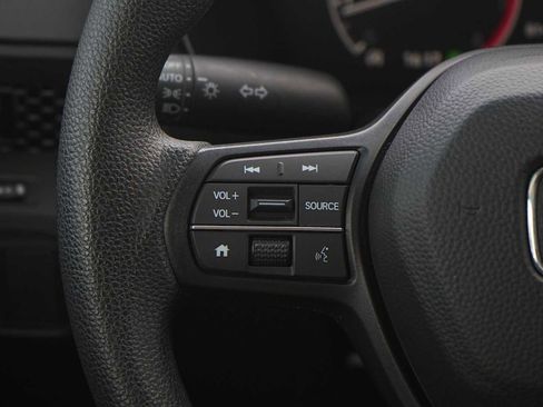 Certified 2025 Honda CR-V EX image 17