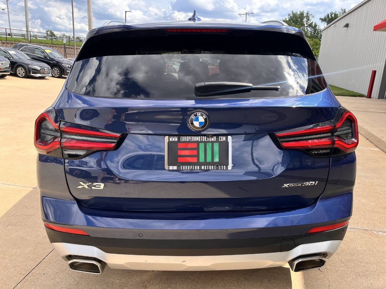 Used 2023 BMW X3 xDrive30i w/ Premium Package AWD/4WD image 4
