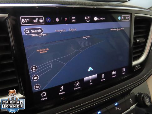 Used 2024 Chrysler Pacifica Select image 20