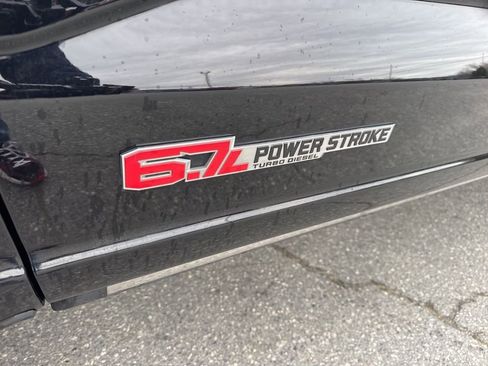 Used 2023 Ford F350 Platinum image 38