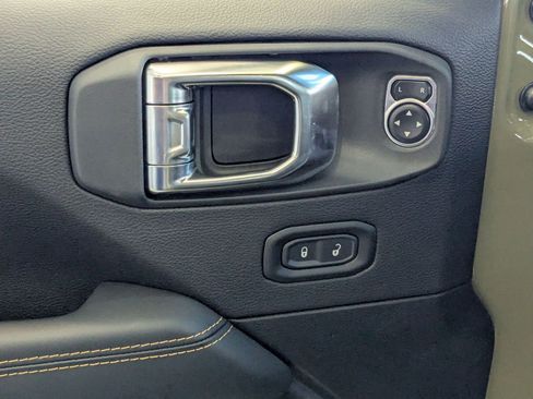 New 2025 Jeep Wrangler Rubicon 392 image 10