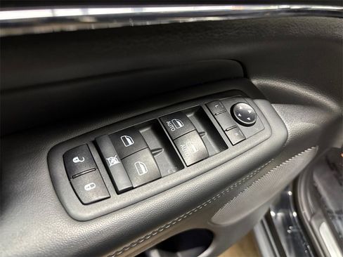 Used 2021 Jeep Grand Cherokee Limited w/ Premium Lighting Group image 13