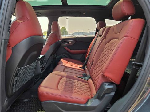 Used 2023 Audi SQ7 Prestige AWD/4WD image 18