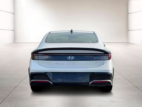 New 2026 Hyundai Sonata SEL FWD image 6