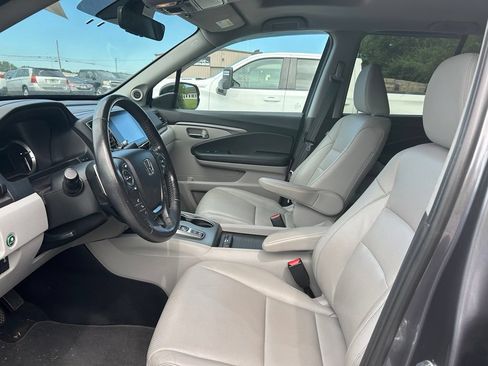 Used 2023 Honda Ridgeline RTL-E image 4