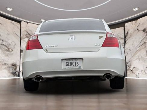 Used 2010 Honda Accord EX-L image 9
