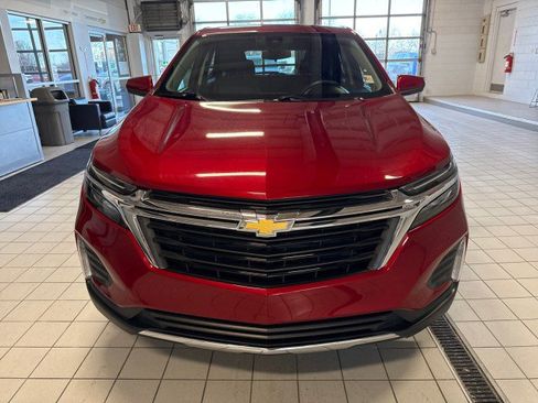 Used 2024 Chevrolet Equinox LT w/ LPO, Floor Liner Package FWD image 8