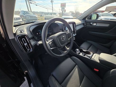 New 2026 Volvo XC40 B4 Plus w/ Protection Package Premier FWD image 24