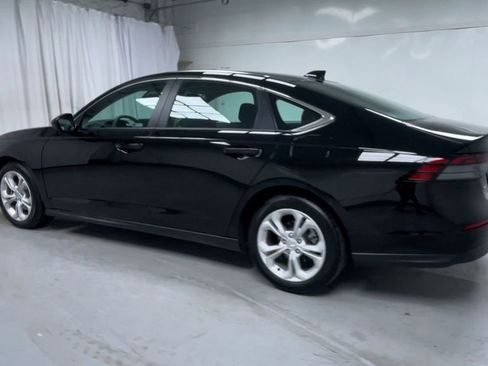 Used 2025 Honda Accord LX image 6
