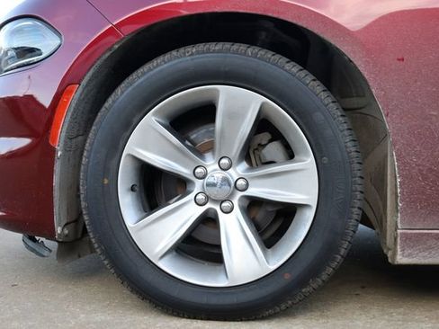 Used 2018 Dodge Charger SXT Plus image 9