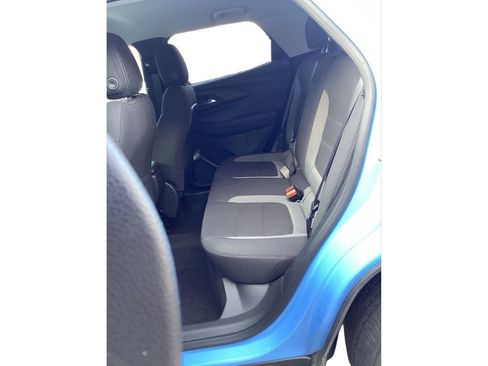 Used 2024 Chevrolet TrailBlazer LT w/ LT Cold Weather Package image 12