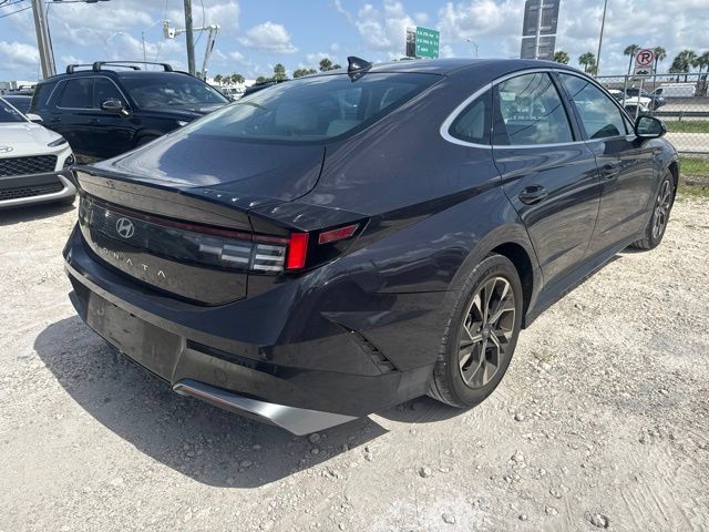 Certified 2024 Hyundai Sonata SEL FWD image 6