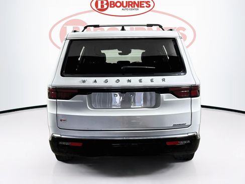 Used 2024 Jeep Wagoneer Series II w/ Premium Group I AWD/4WD image 11