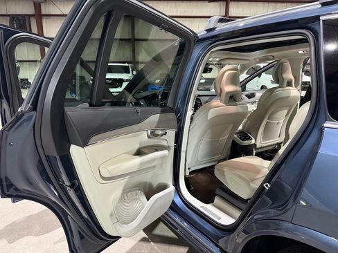Used 2020 Volvo XC90 T6 Inscription AWD/4WD image 16