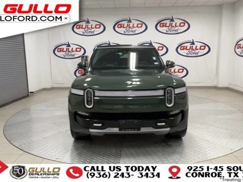 Used 2024 Rivian R1S Adventure AWD/4WD image 3