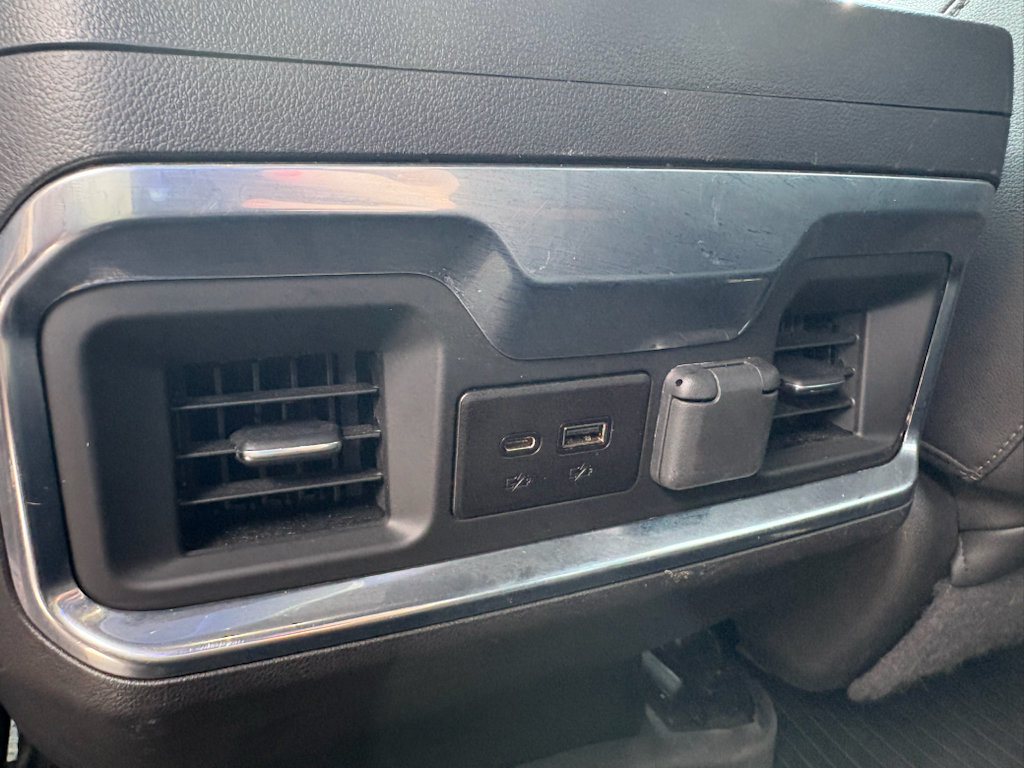 Used 2022 GMC Sierra 1500 AT4 w/ AT4 Premium Package AWD/4WD image 33