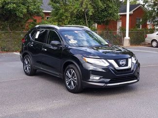 Used 2017 Nissan Rogue SL w/ SL Premium Package video 1