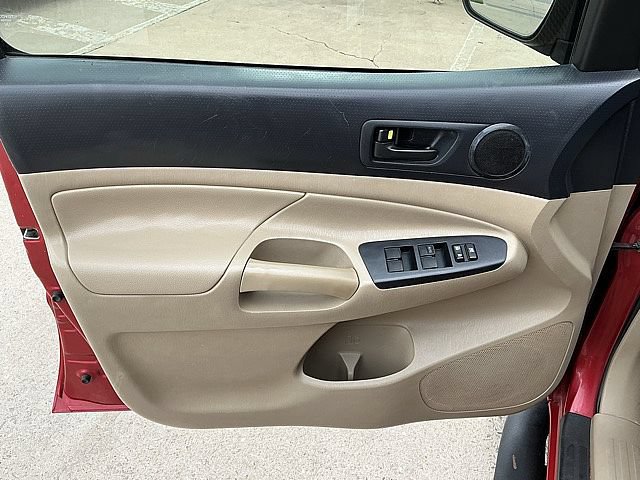 Used 2013 Toyota Tacoma PreRunner w/ Convenience Pkg RWD image 16