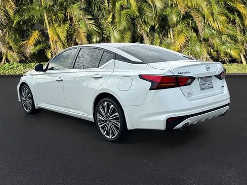 Used 2024 Nissan Altima 2.5 SL AWD/4WD image 7
