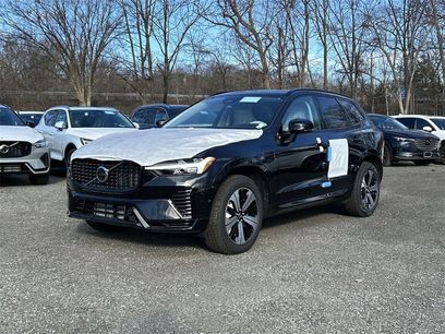 New 2025 Volvo XC60 T8 Plus w/ Climate Package