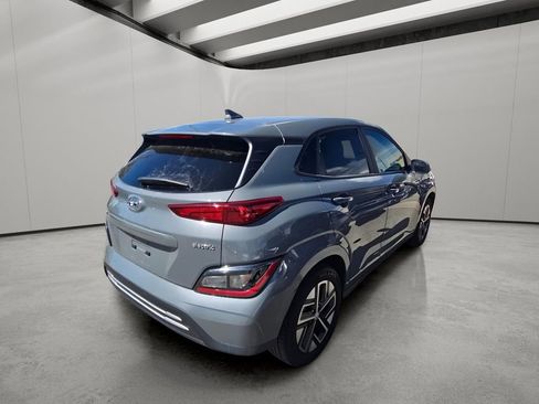 Used 2023 Hyundai Kona SE w/ Cargo Package FWD image 10