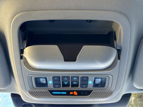 Used 2023 Ford Explorer XLT w/ Equipment Group 202A image 35