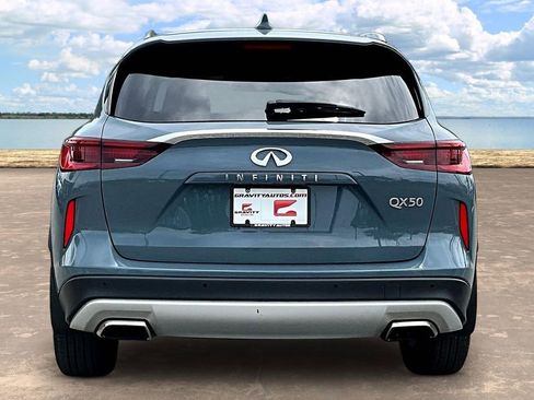 Used 2023 INFINITI QX50 Luxe FWD image 5