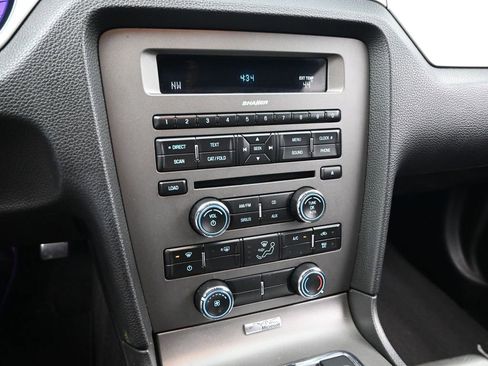 Used 2011 Ford Mustang Premium w/ 202A Rapid Spec Order Code image 20