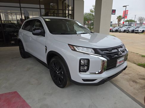 New 2026 Mitsubishi Outlander Sport LE AWD/4WD image 7