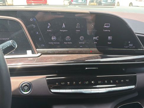 Certified 2023 Cadillac Escalade ESV Sport Platinum AWD/4WD image 3