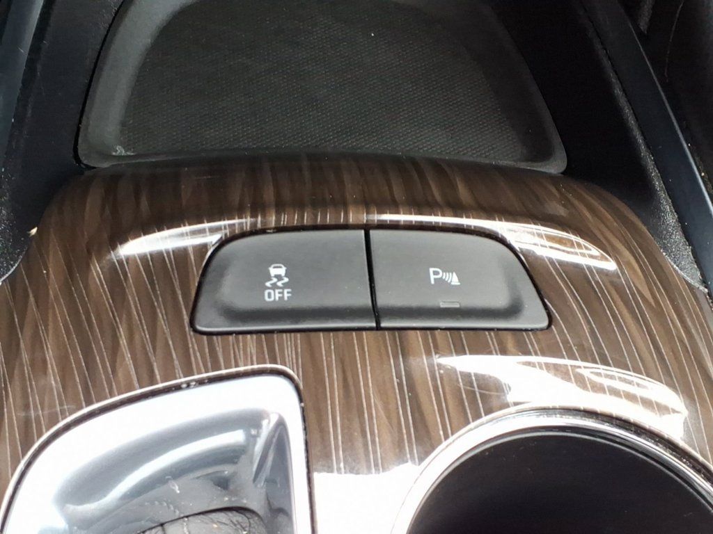 Used 2024 Chevrolet Malibu LT FWD image 26