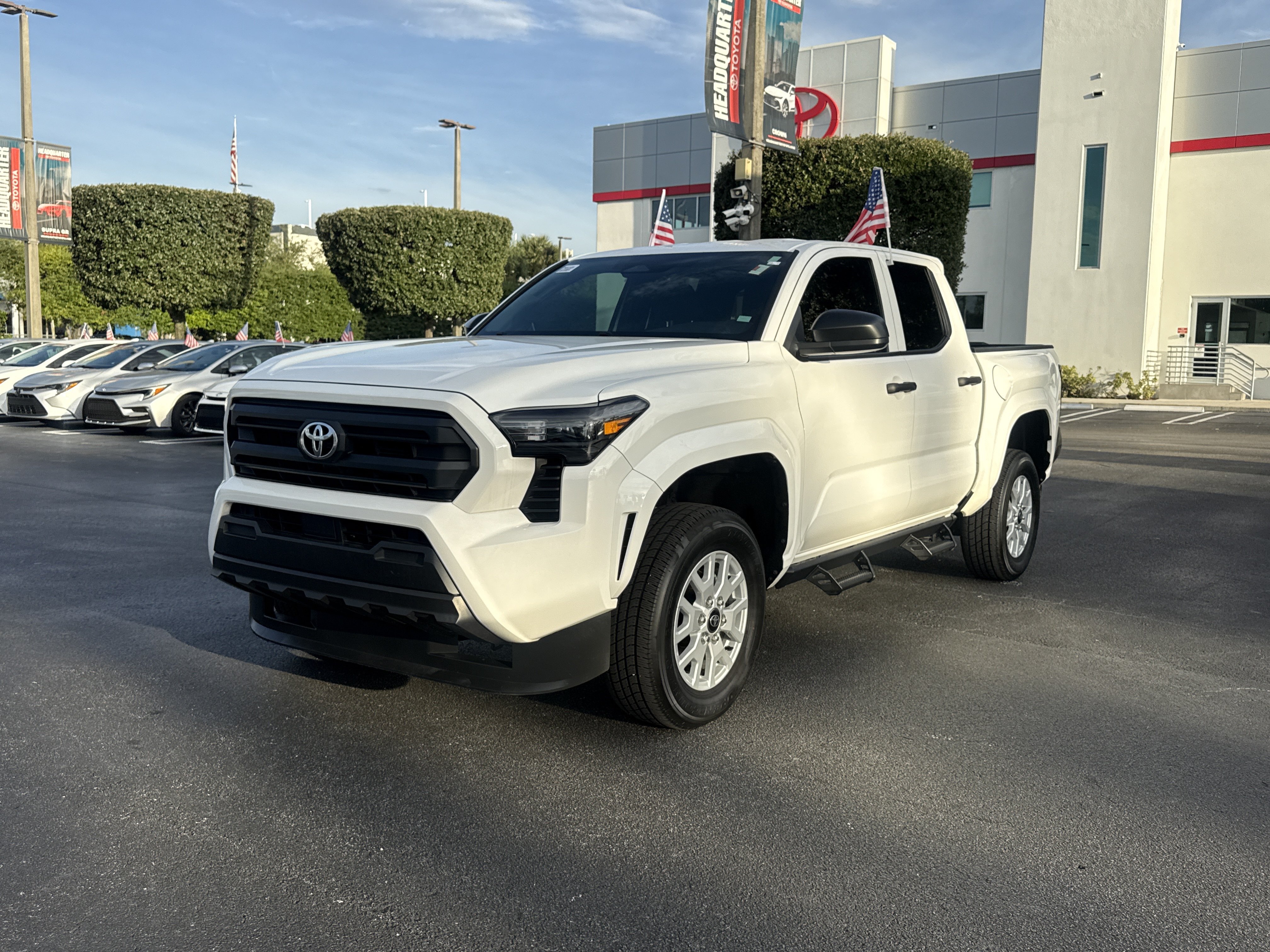 Used 2024 Toyota Tacoma SR RWD image 6