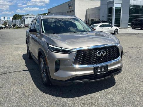 Certified 2024 INFINITI QX60 Luxe w/ Vision Package image 11