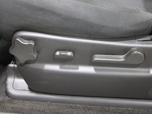 Used 2012 Chevrolet Avalanche LS w/ All-Star Edition image 4