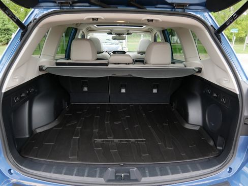 Used 2022 Subaru Forester Limited AWD/4WD image 18