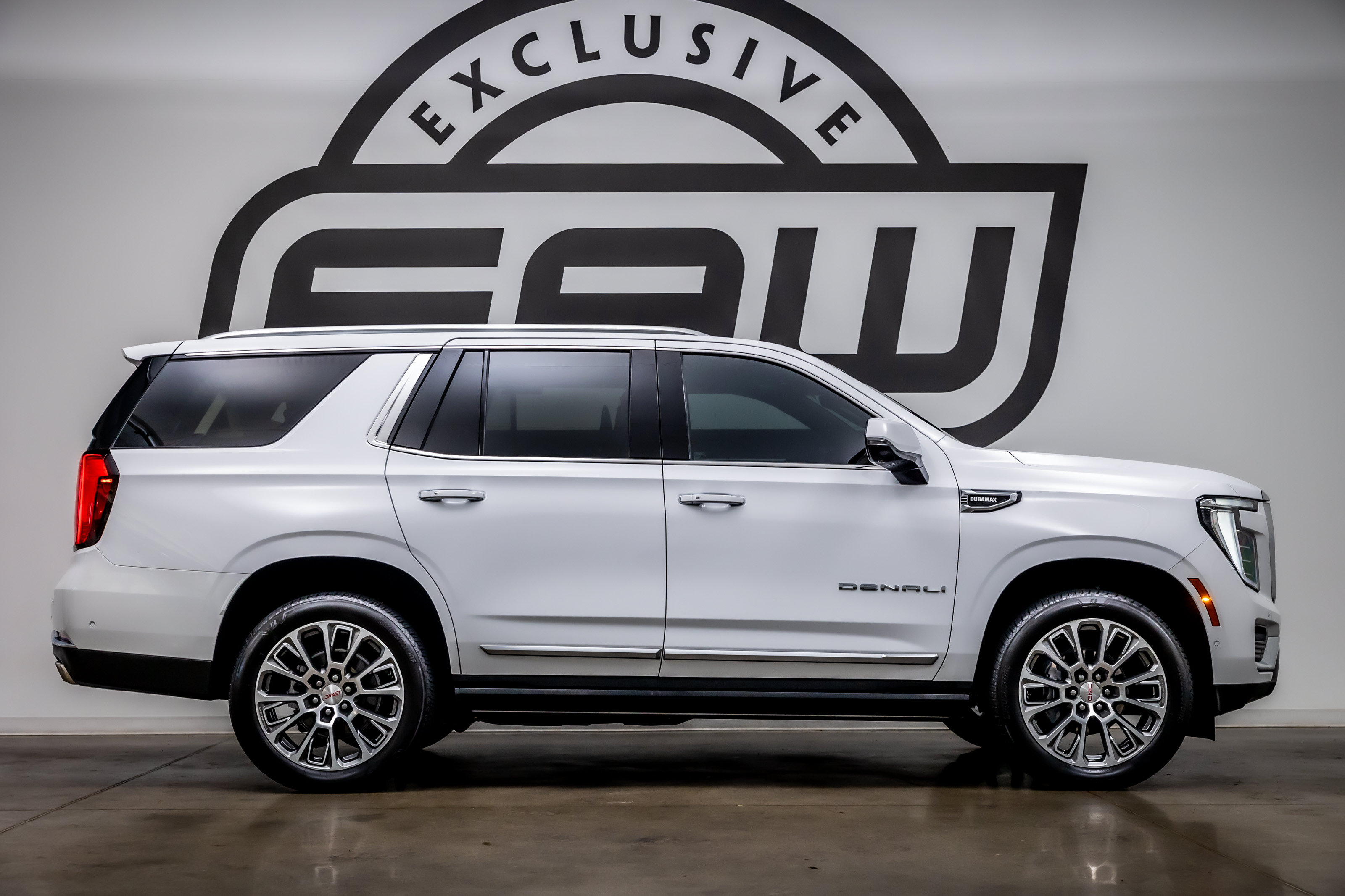 Used 2026 GMC Yukon Denali w/ Denali Reserve Package AWD/4WD image 9
