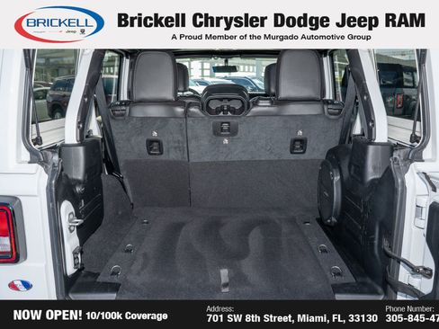 Used 2021 Jeep Wrangler Unlimited Sahara image 9