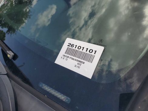 Used 2018 Acura TLX FWD image 4