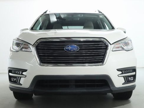 Used 2019 Subaru Ascent Limited w/ Popular Package #3 image 5