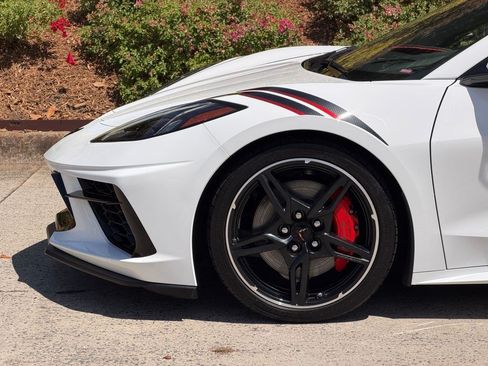 Used 2022 Chevrolet Corvette Stingray Preferred Cpe w/ Z51 Performance Package RWD image 11