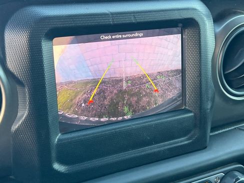 Used 2020 Jeep Wrangler Unlimited Sport image 20